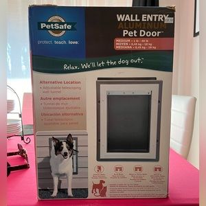 Petsafe Aluminum Wall Entry Per Door-Medium
